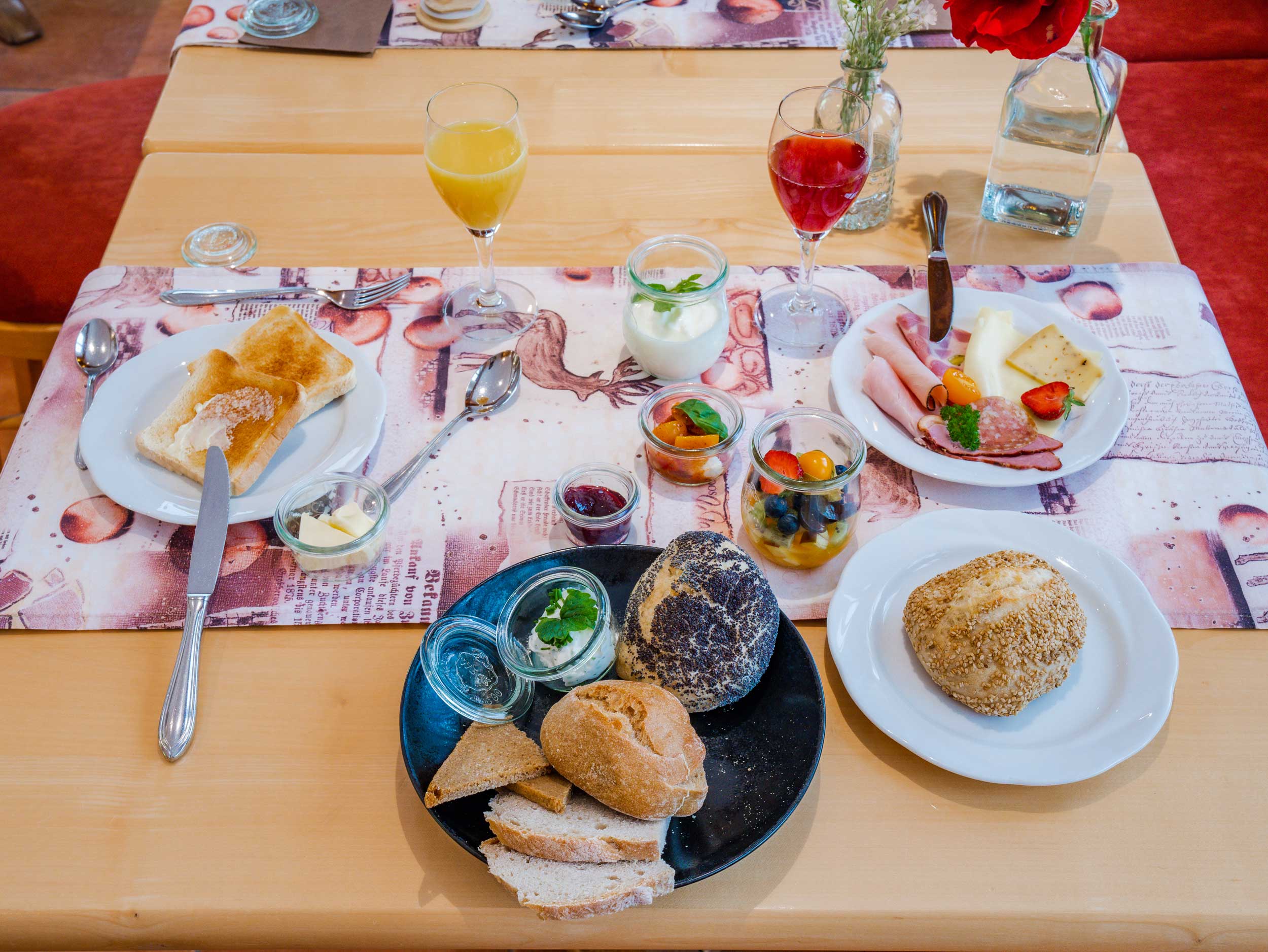 Frühstücken im Gästehaus Speicher in Prinzbach